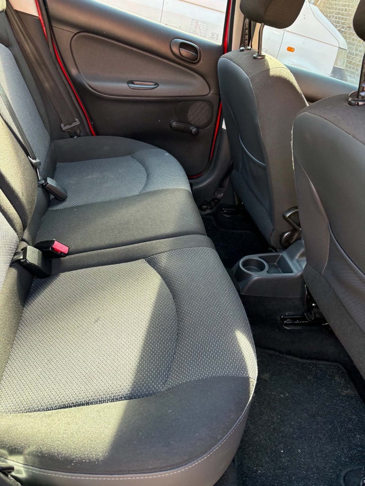 Peugeot 206+ 1,4 HDi 68 Comfort 5d