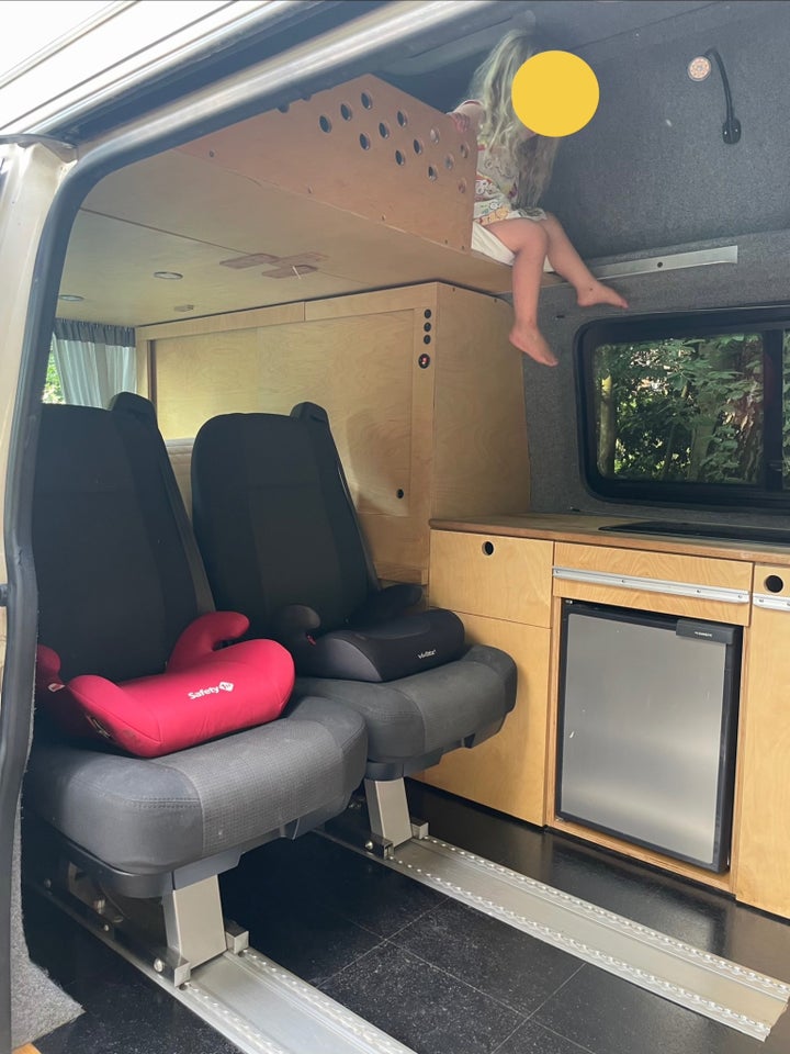 VW Transporter 2,5 TDi 174 Kombi DSG lang 5d