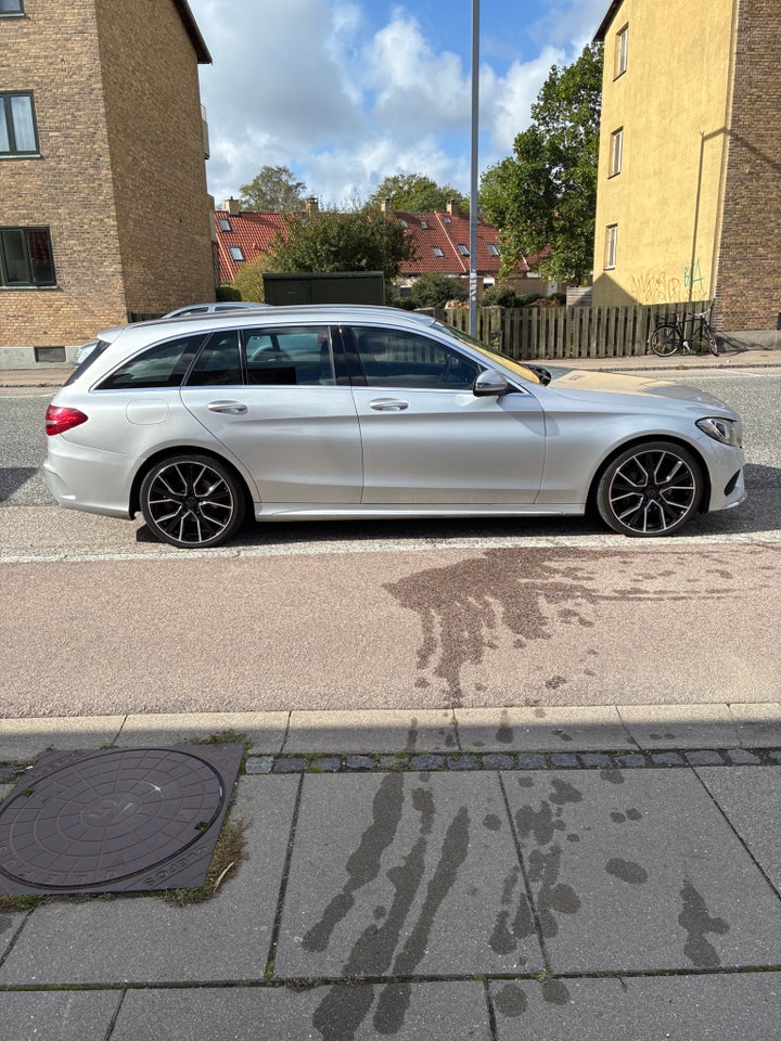 Mercedes C220 d 2,2 AMG Line stc. aut. 5d