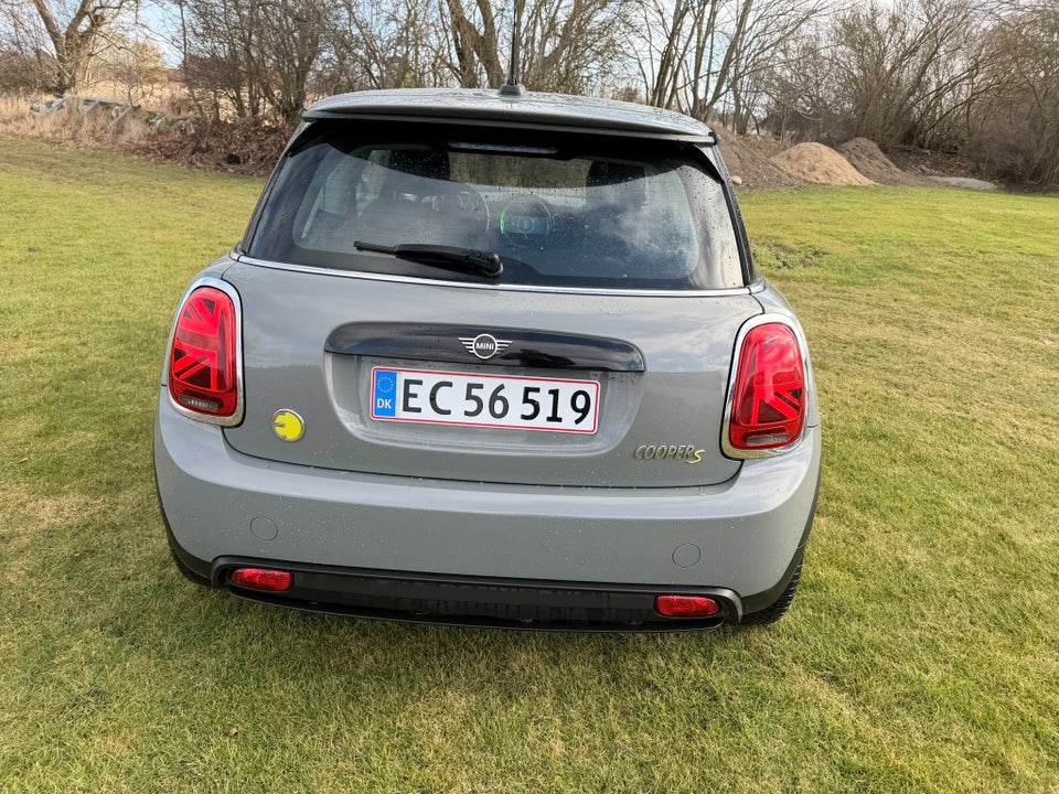 MINI Cooper SE Essential Trim 3d