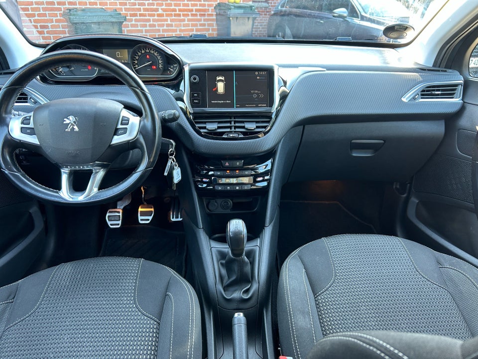 Peugeot 208 1,6 BlueHDi 100 Desire Sky 5d