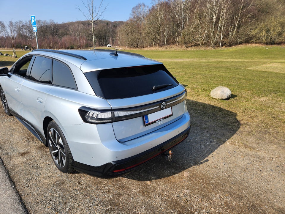 VW ID.7 77 Style+ Tourer 5d