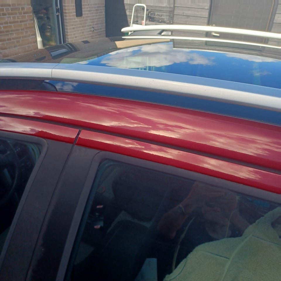 Peugeot 207 1,6 HDi 110 Premium 5d