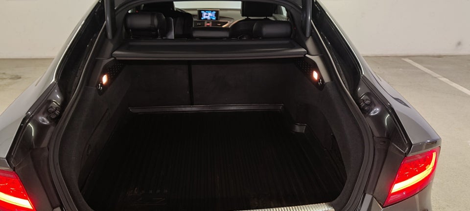 Audi A7 3,0 TDi 245 S-line Sportback quattro S-tr. 5d
