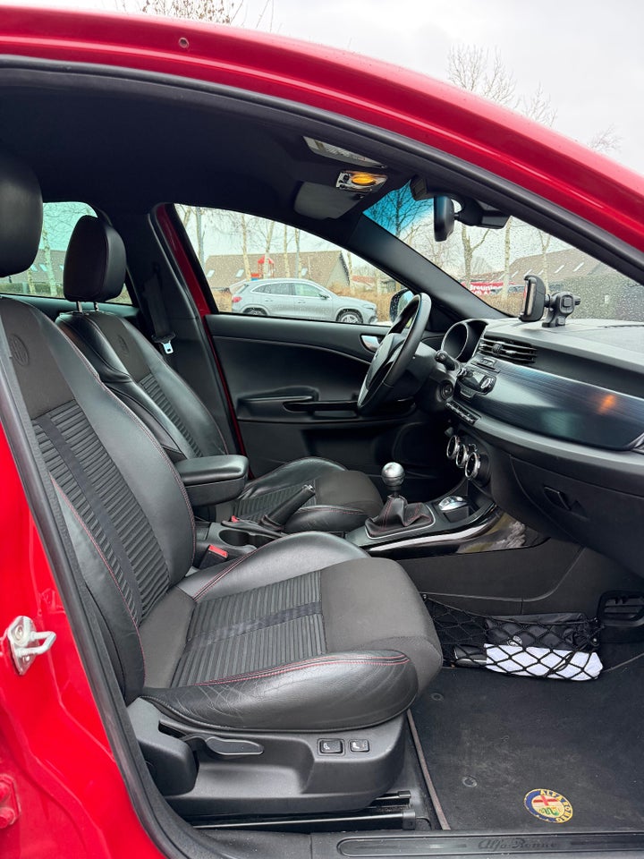 Alfa Romeo Giulietta 1,75 TBi Quadrifoglio Verde 5d