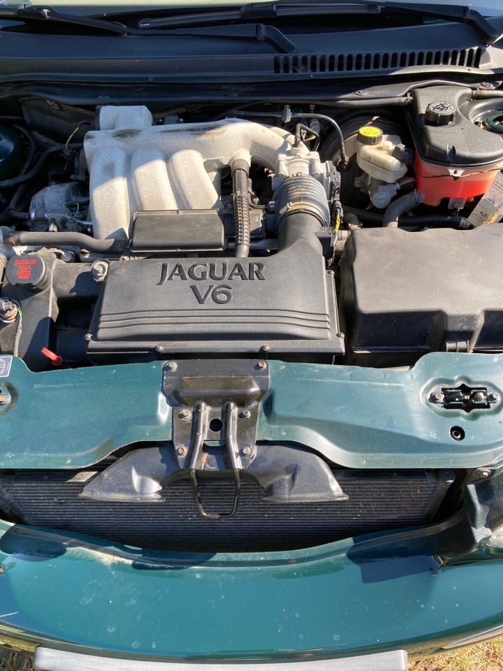 Jaguar X-type 3,0 Deluxe aut. 4d