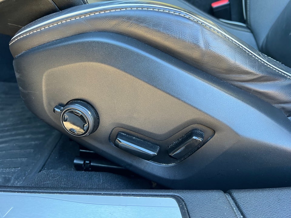 Volvo V60 2,0 T4 190 R-Design aut. 5d