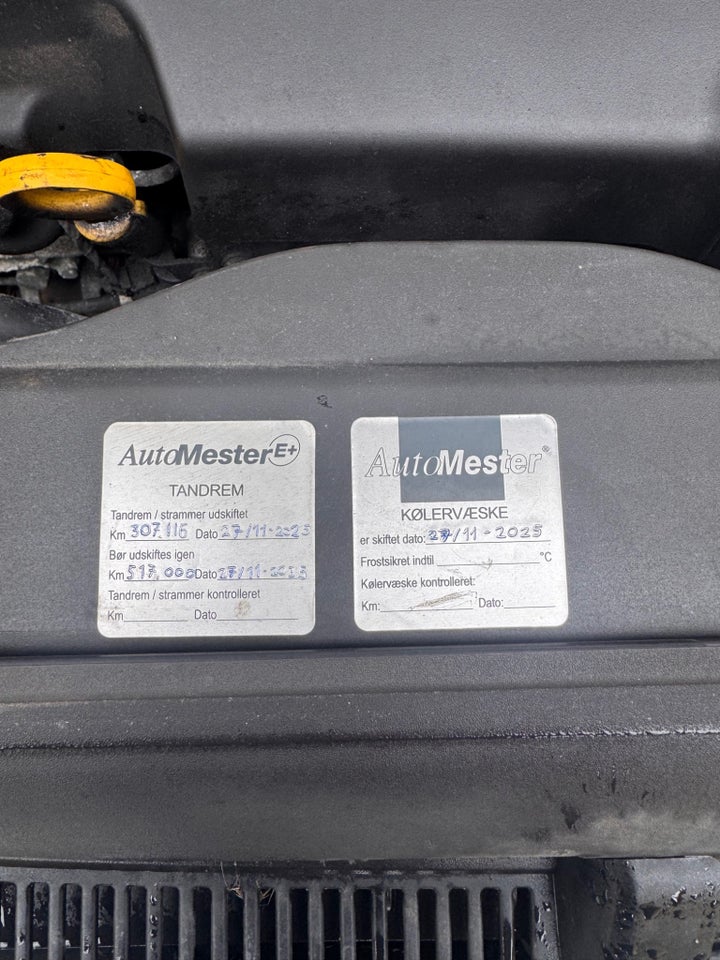 VW Touran 2,0 TDi 190 Highline DSG 7prs 5d