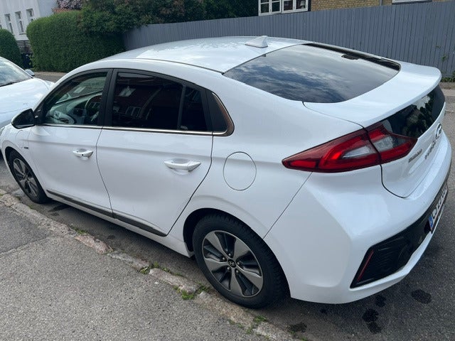 Hyundai Ioniq 1,6 PHEV Premium DCT 5d
