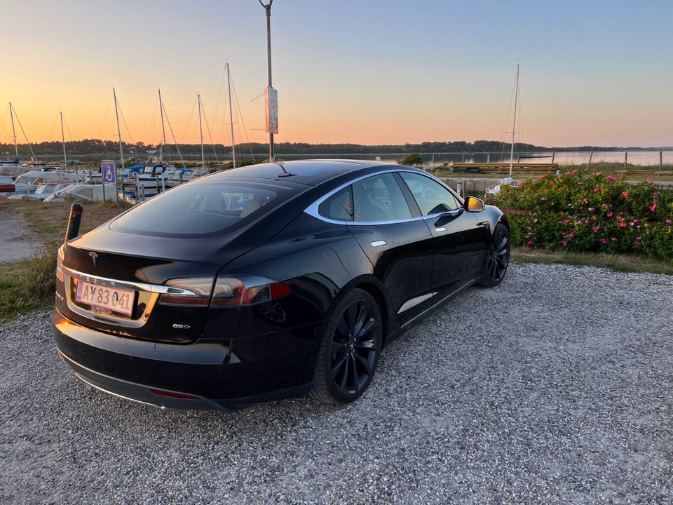 Tesla Model S 85D 5d