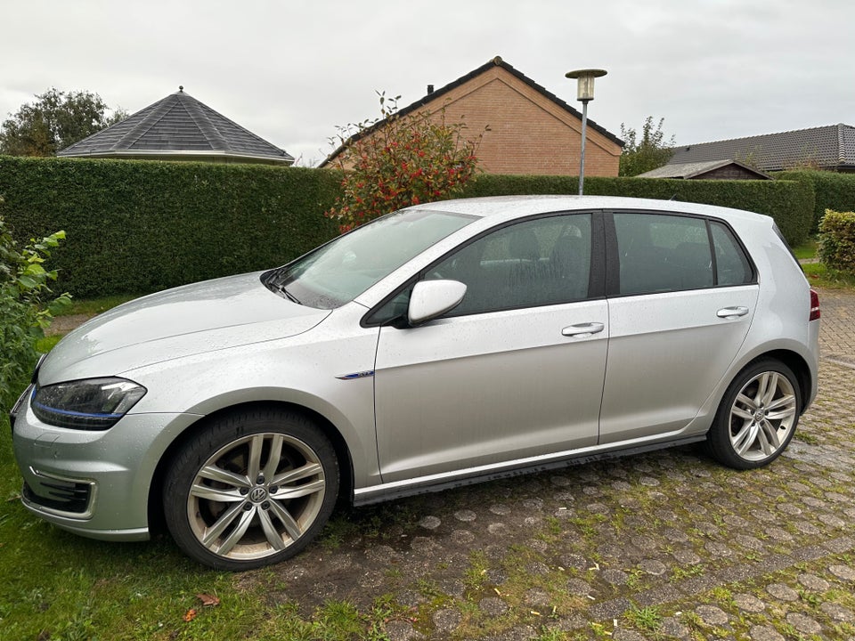 VW Golf VII 1,4 GTE DSG 5d