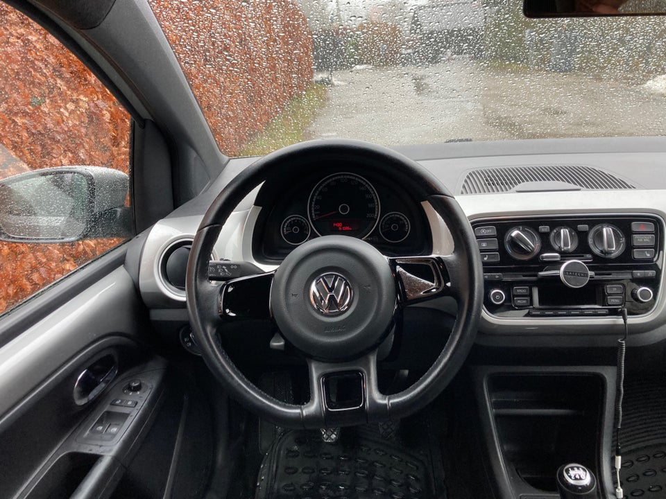 VW Up! 1,0 60 High Up! BMT 5d