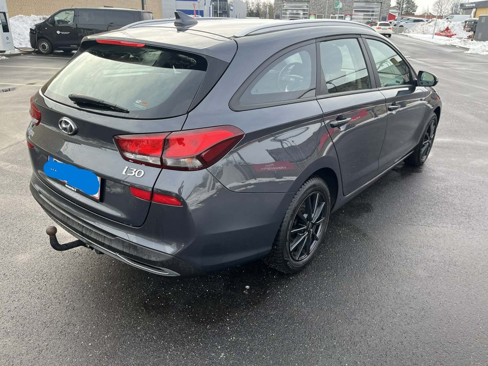 Hyundai i30 1,0 T-GDi Essential stc. 5d