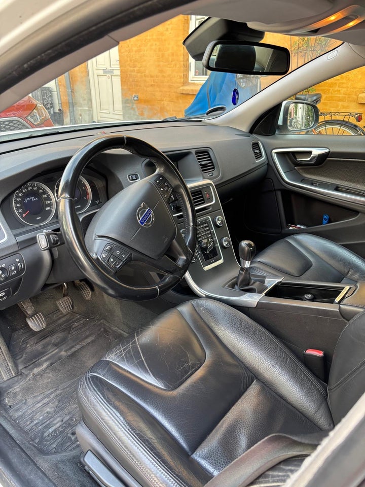 Volvo S60 1,6 DRIVe Kinetic 4d