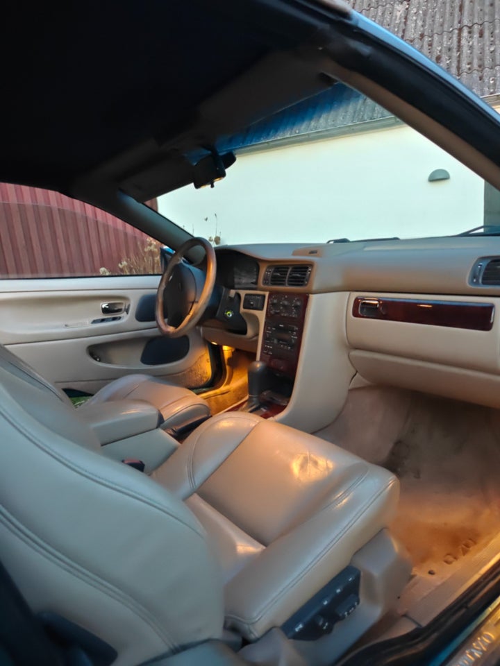 Volvo C70 2,4 T Coupé aut. 2d