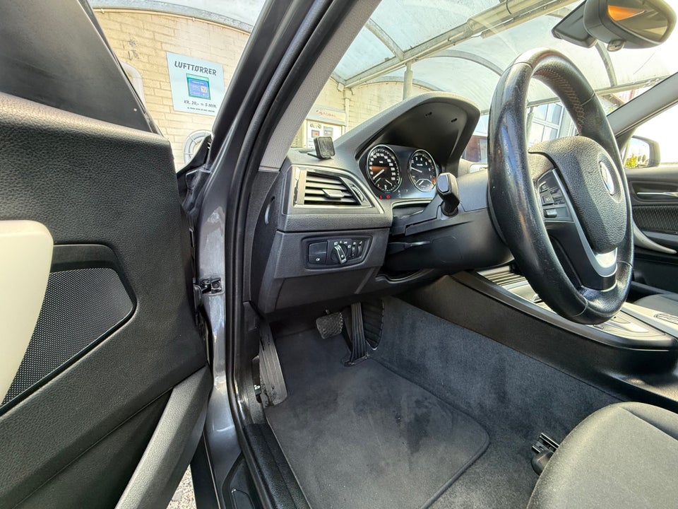 BMW 118i 1,5 Advantage aut. 5d