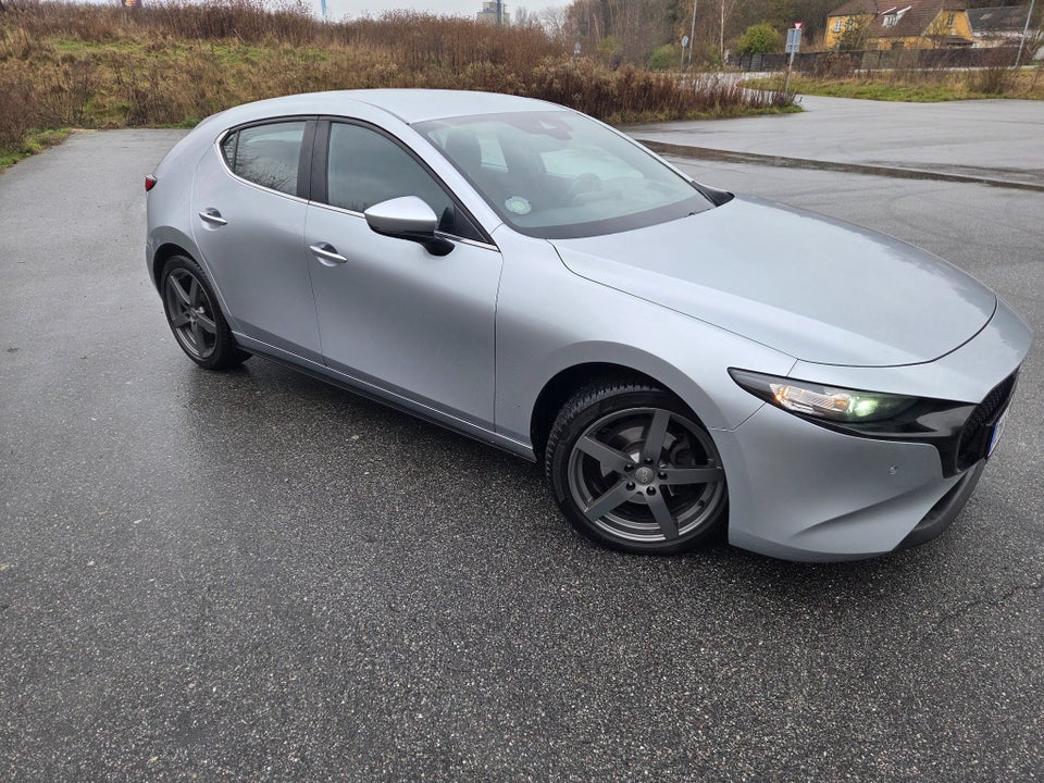 Mazda 3 2,0 e-SkyActiv-G 150 Sky aut. 5d