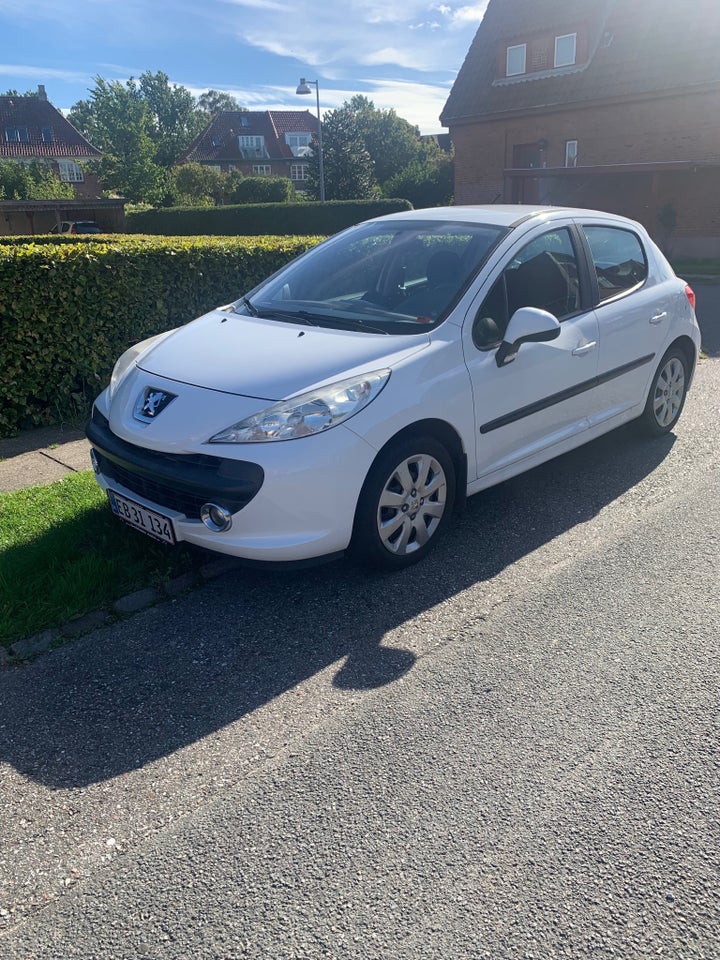 Peugeot 207 1,6 S16 5d