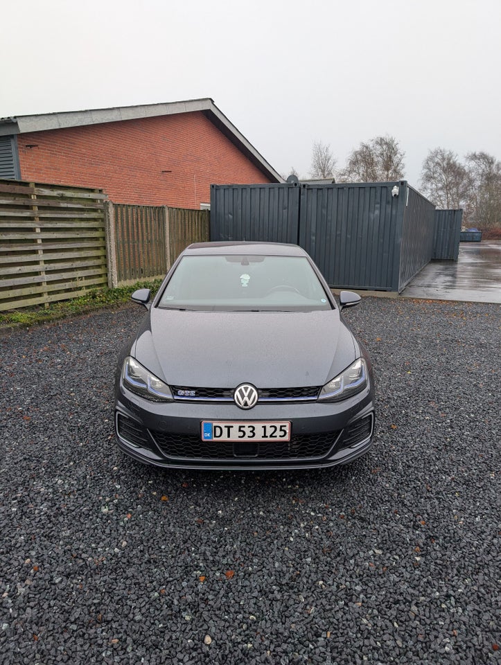 VW Golf VII 1,4 GTE DSG 5d