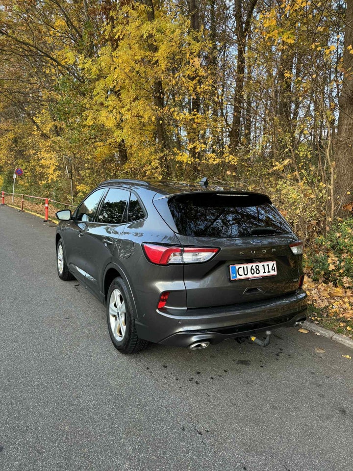 Ford Kuga 2,5 PHEV ST-Line X CVT 5d