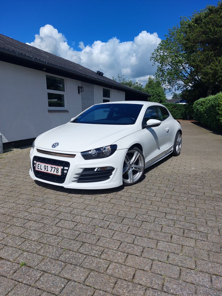 VW Scirocco 2,0 TSi 210 Sport DSG 3d
