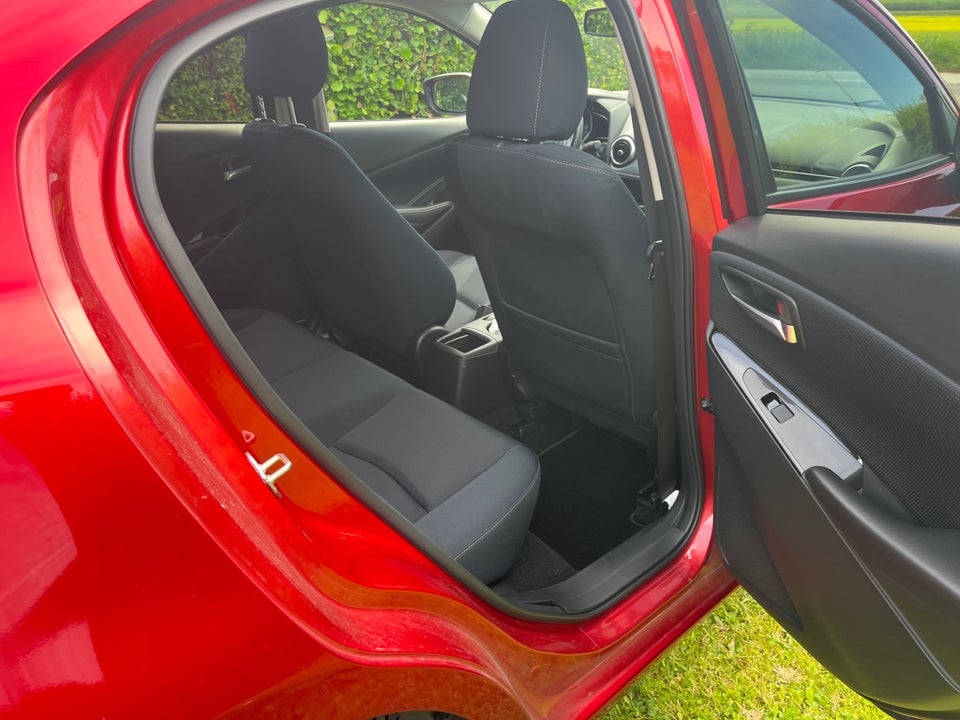 Mazda 2 1,5 SkyActiv-G 90 Cosmo 5d