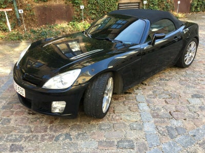 Opel GT 2,0 Turbo Cabriolet Benzin modelår 2007 km 135000 Sort ABS airbag service ok none, AirCondit