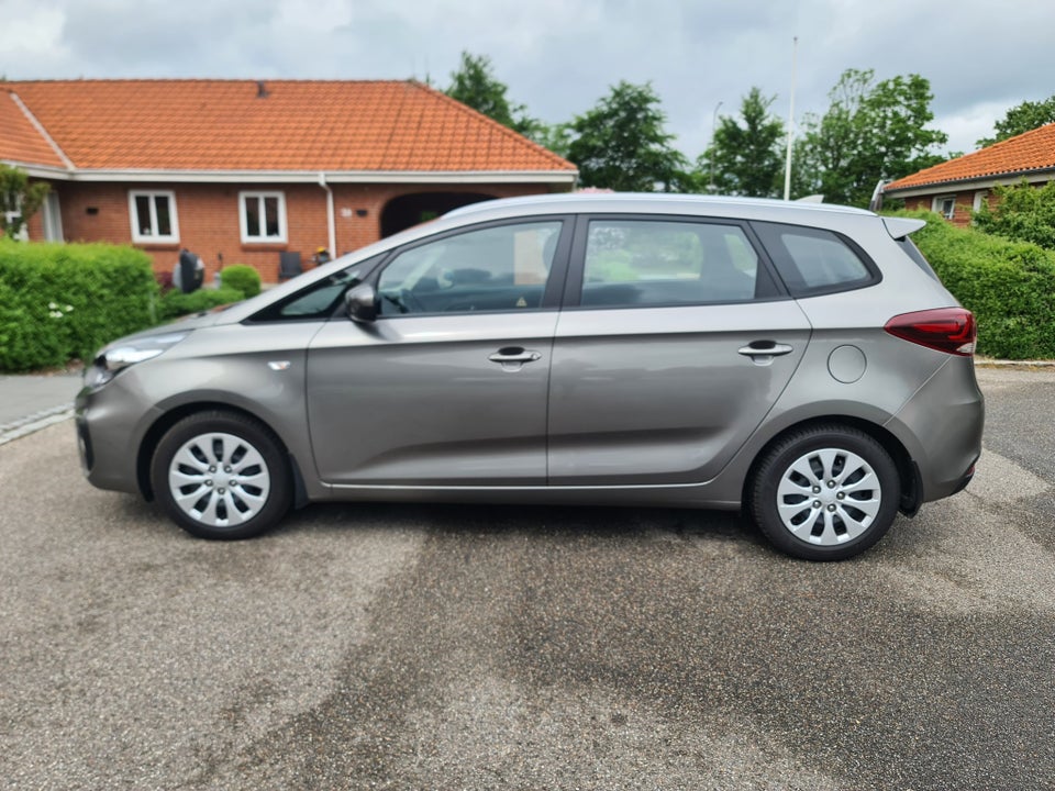 Kia Carens 1,7 CRDi 115 Style 7prs 5d