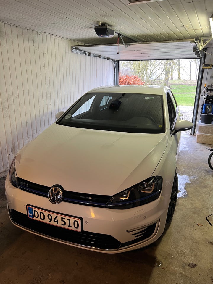 VW Golf VII 1,4 GTE DSG 5d