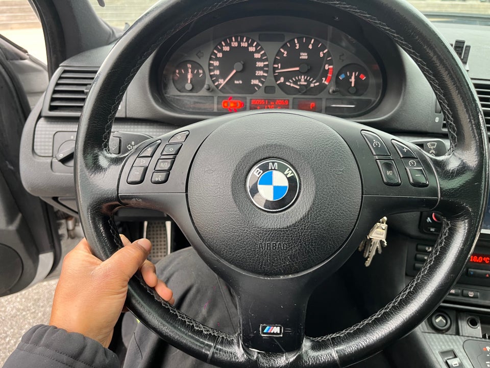 BMW 320i 2,2 Touring aut. 5d