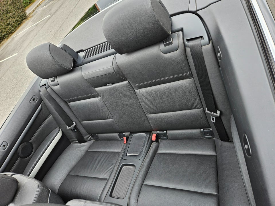 BMW 325i 3,0 Cabriolet 2d