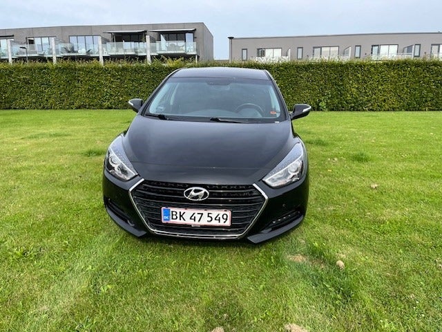 Hyundai i40 1,7 CRDi 115 Trend 4d