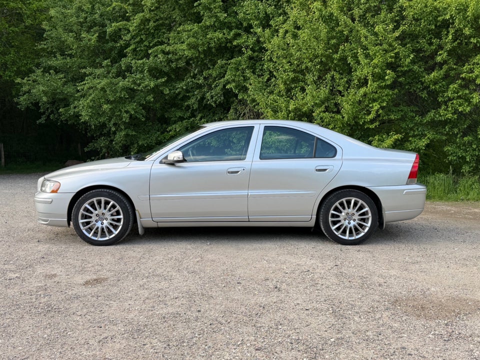 Volvo S60 2,5 T 4d