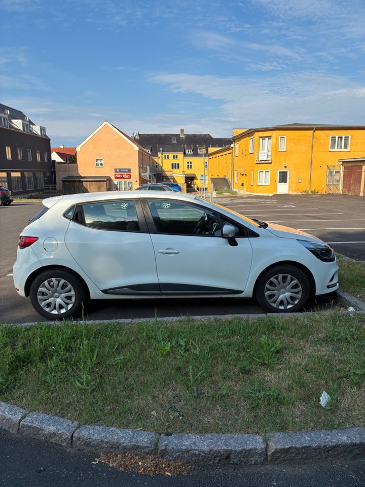 Renault Clio IV 0,9 TCe 90 Zen 5d