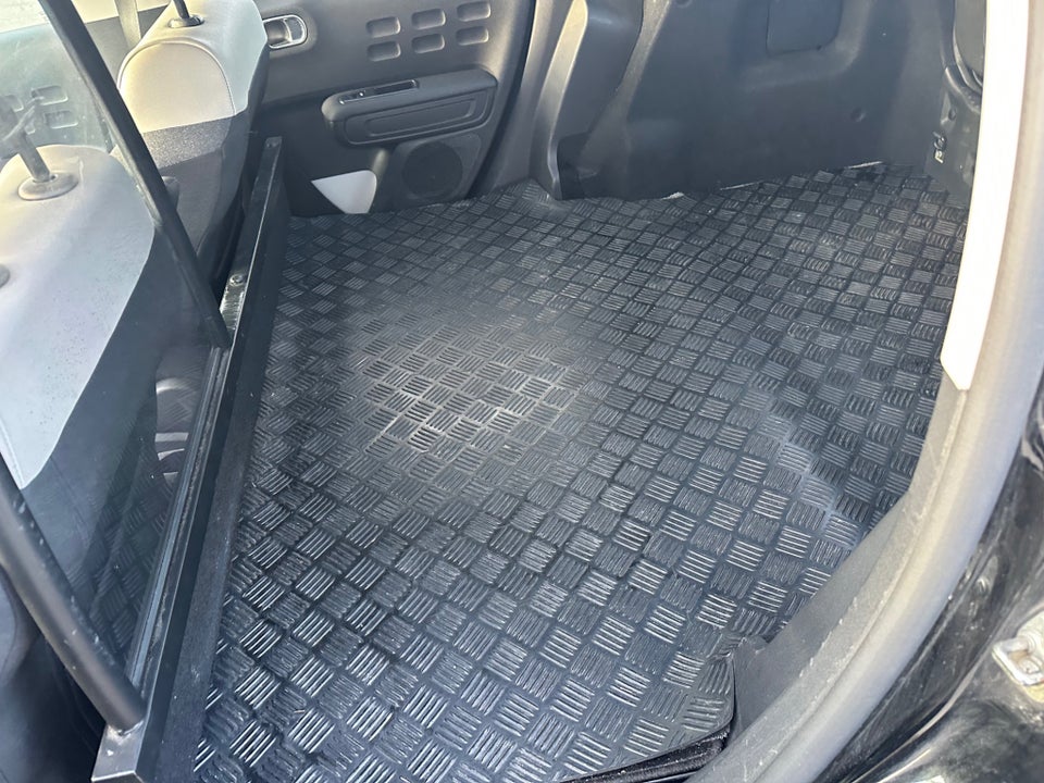 Citroën C3 1,5 BlueHDi 100 Shine Van 5d