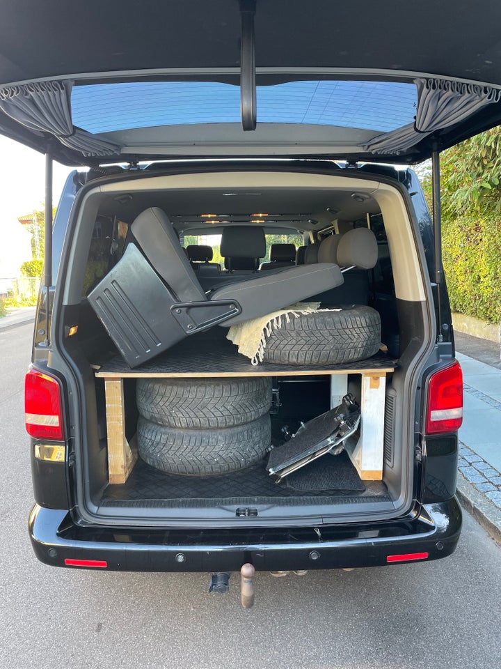 VW Caravelle 2,0 TDi 140 Comfortline DSG lang 4d