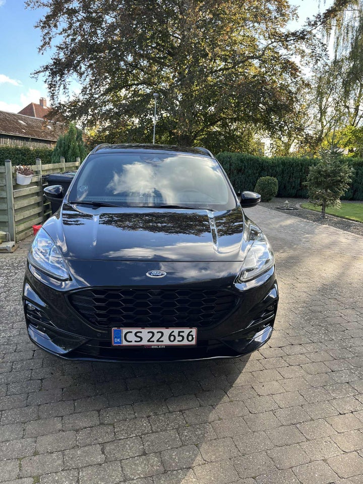 Ford Kuga 2,5 PHEV ST-Line CVT 5d