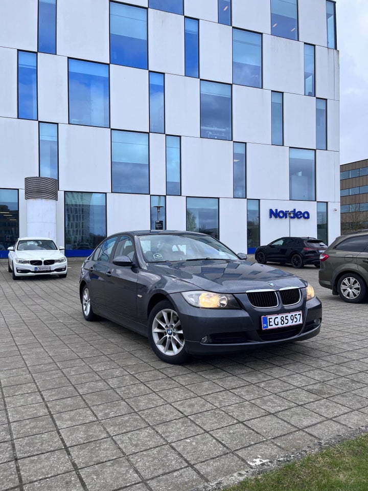 BMW 318i 2,0 Touring 5d