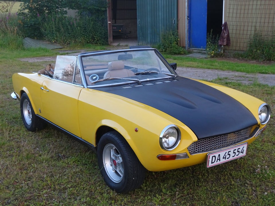 Fiat 124 1,6 Spider 2d