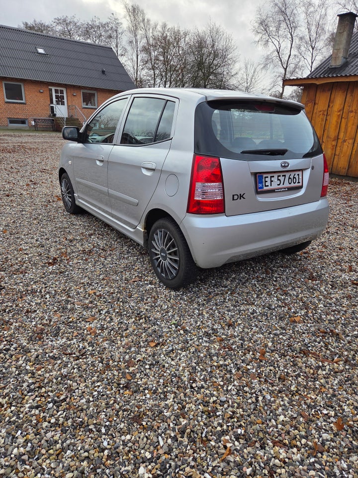 Kia Picanto 1,1 EX 5d