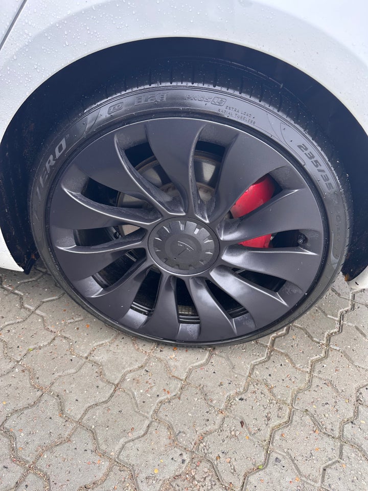 Tesla Model 3 Performance AWD 4d