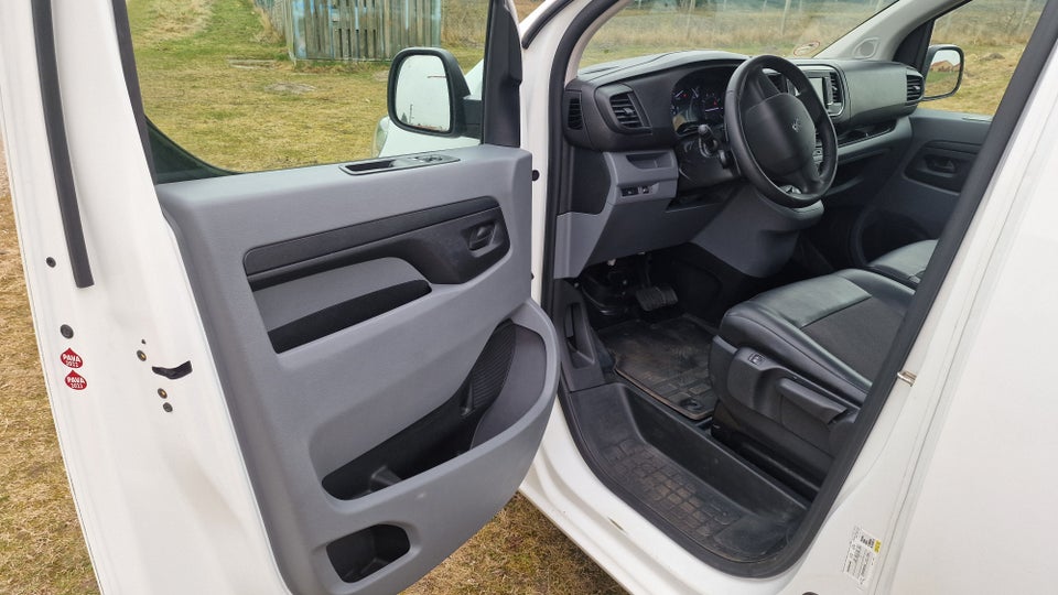 Peugeot Expert 2,0 BlueHDi 144 L2 Premium EAT8 Van