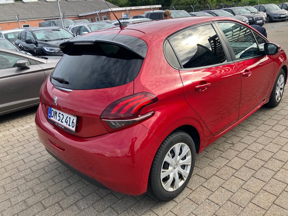 Peugeot 208 1,6 BlueHDi 100 Active 5d