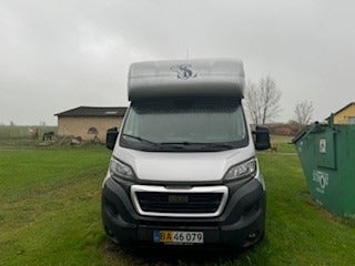 Peugeot Boxer 335 2,0 BlueHDi 163 L3 Hestetransport 2d