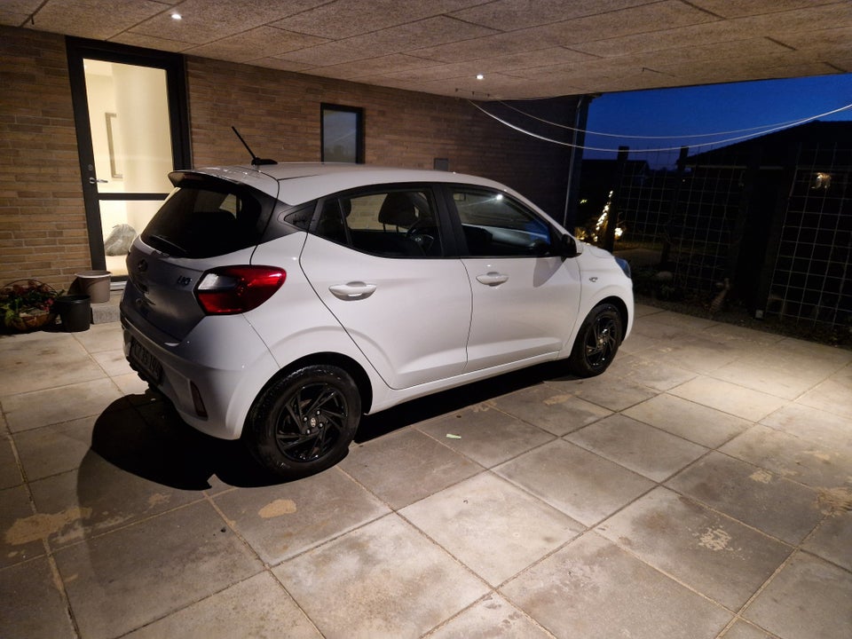 Hyundai i10 1,0 MPi Essential 5d