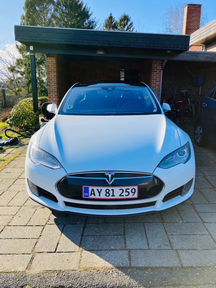 Tesla Model S 70D 5d