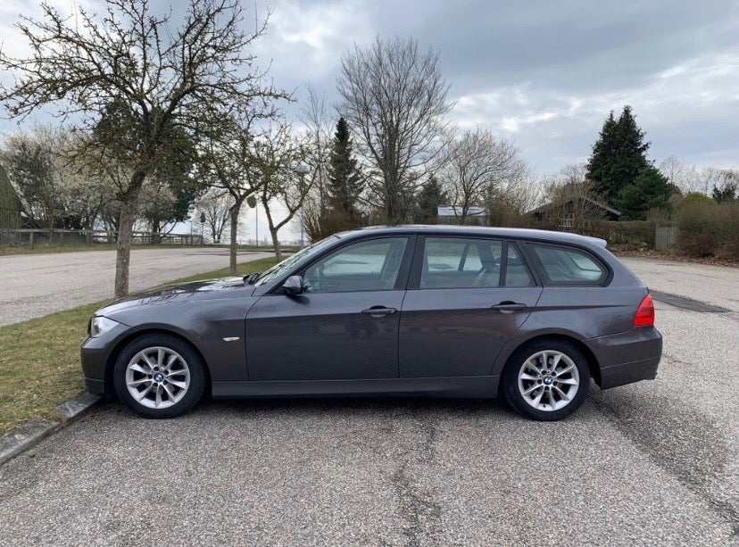 BMW 318i 2,0 Touring 5d