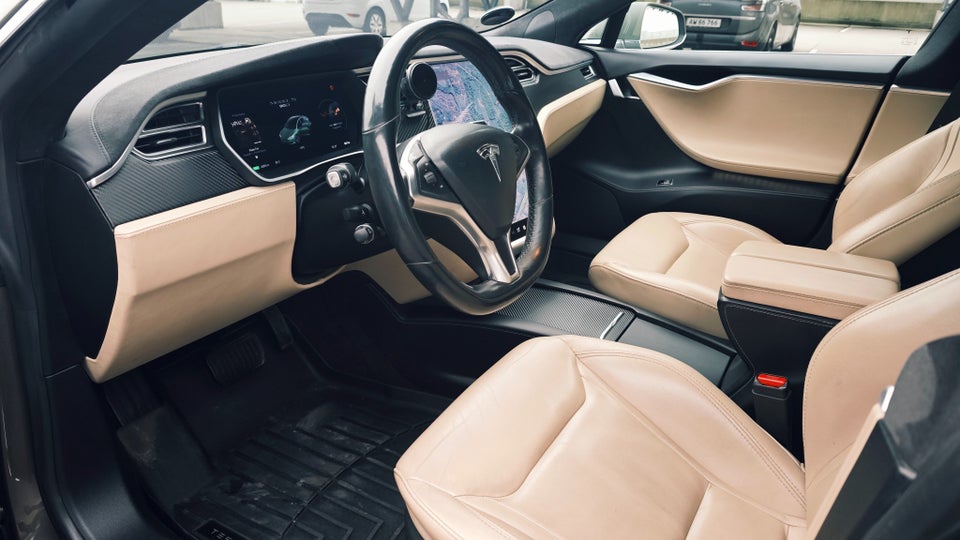 Tesla Model S 90D 5d