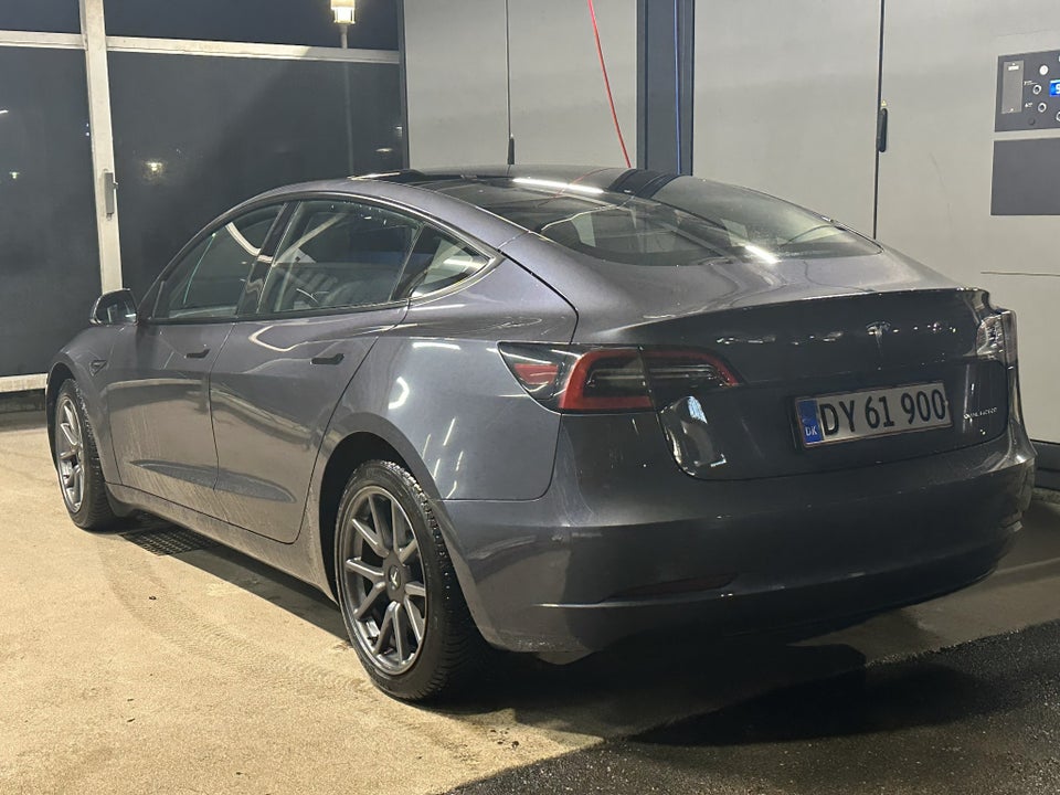 Tesla Model 3 Long Range AWD 4d