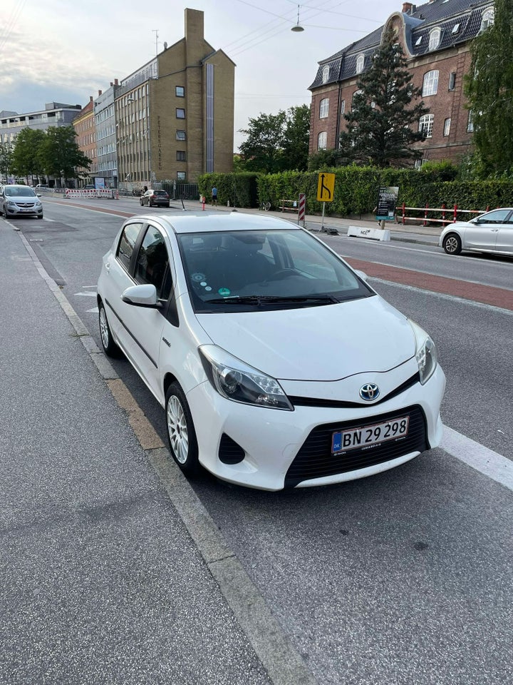 Toyota Yaris 1,5 Hybrid H2 Touch CVT 5d